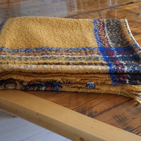 Blanket Scarf - Picture 5 of 10